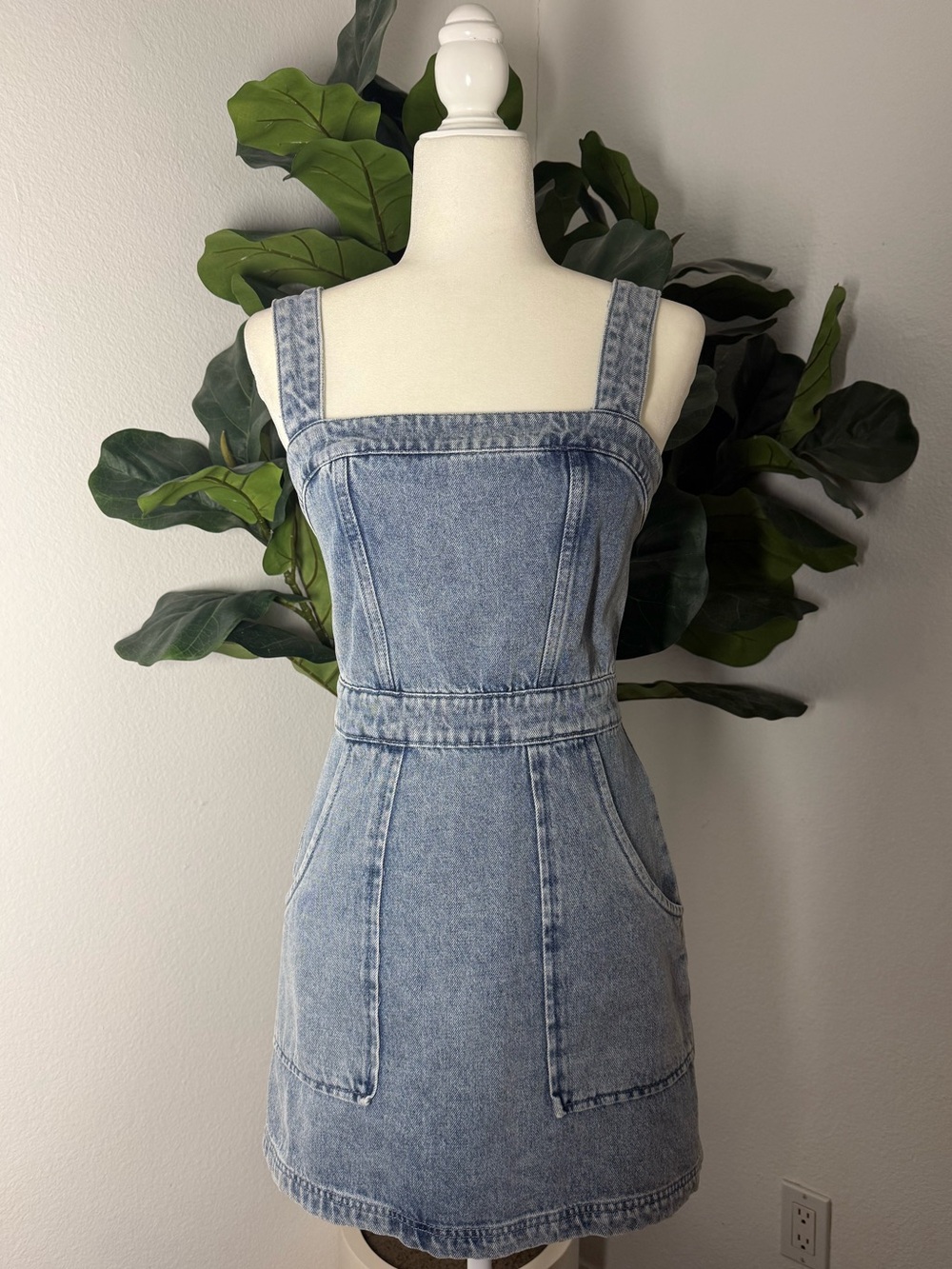 Amanda Uprichard Ace Denim Mini Dress Caspian Wash Blue - Picture 3 of 10